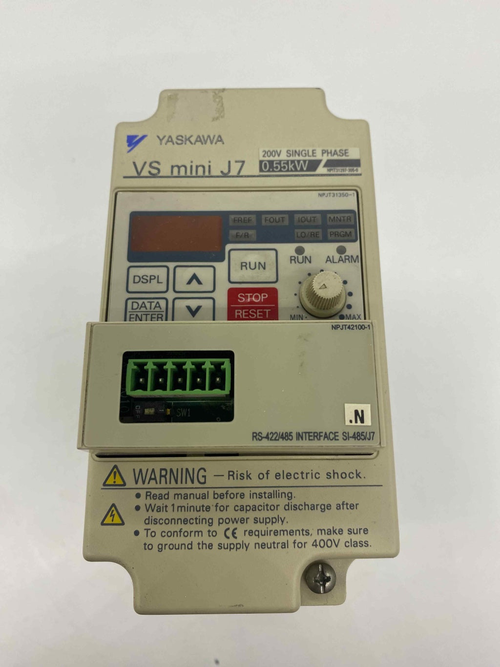 YASKAWA CIMR-J7ACB0P4  240V 0.55 KW  SÜRÜCÜ