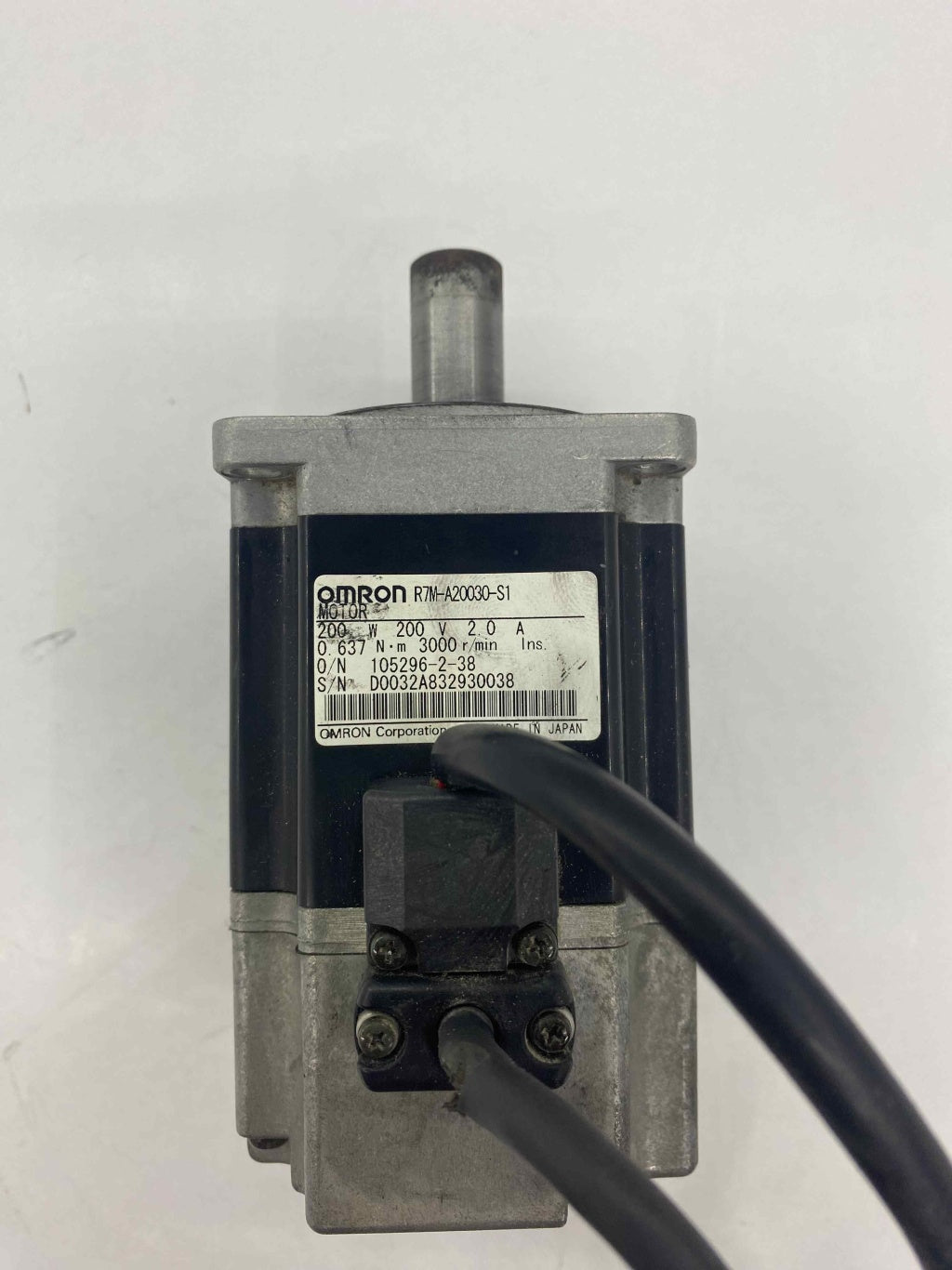 OMRON R7M-A20030-S1  SERVO MOTOR