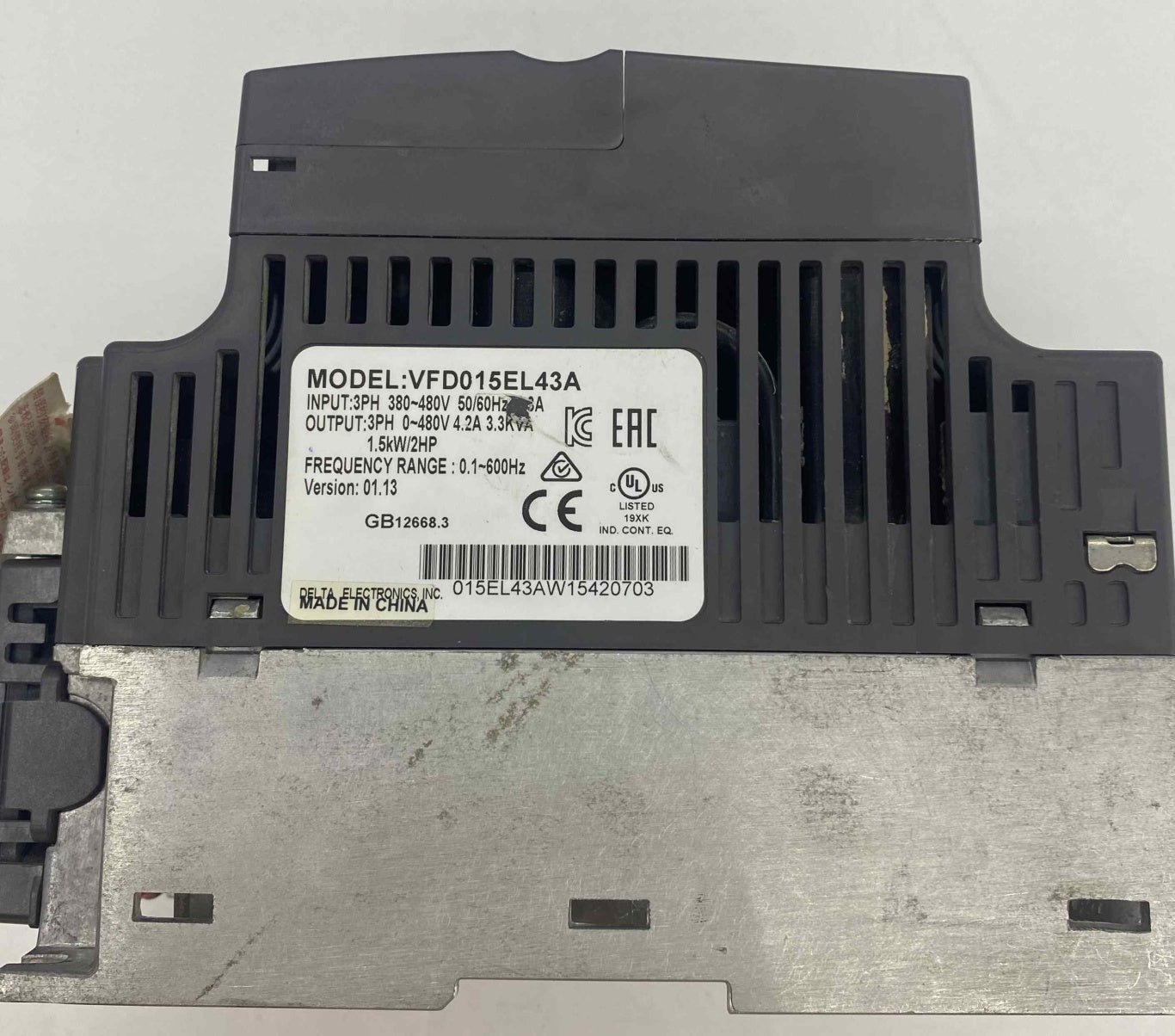 DELTA VFD015EL43A  1.5KW 380V   SÜRÜCÜ