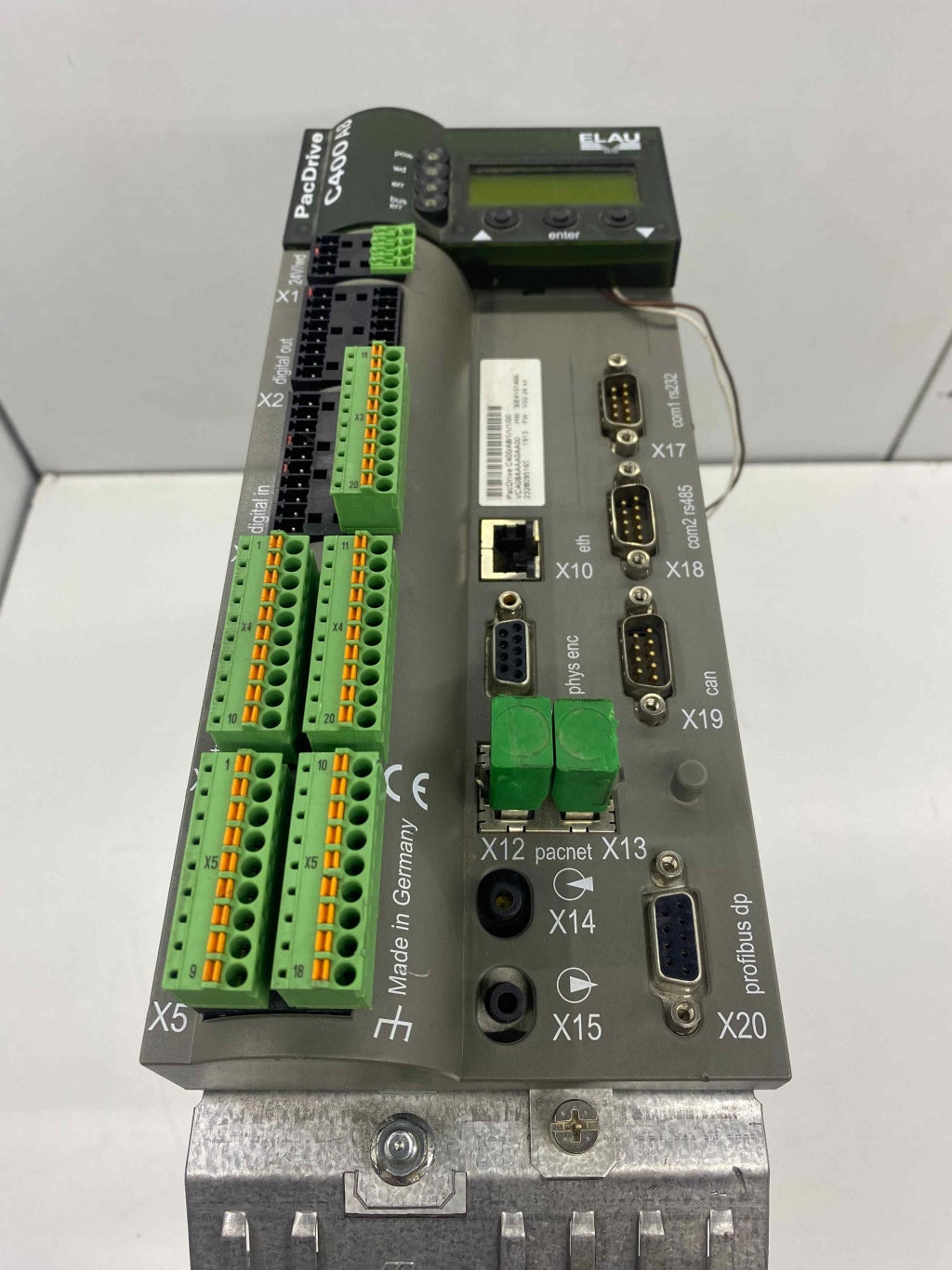 SCHNEIDER C400/A8/1/1/1/00 VCA08AAAA0AA00  ELAU   SERVO SÜRÜCÜ