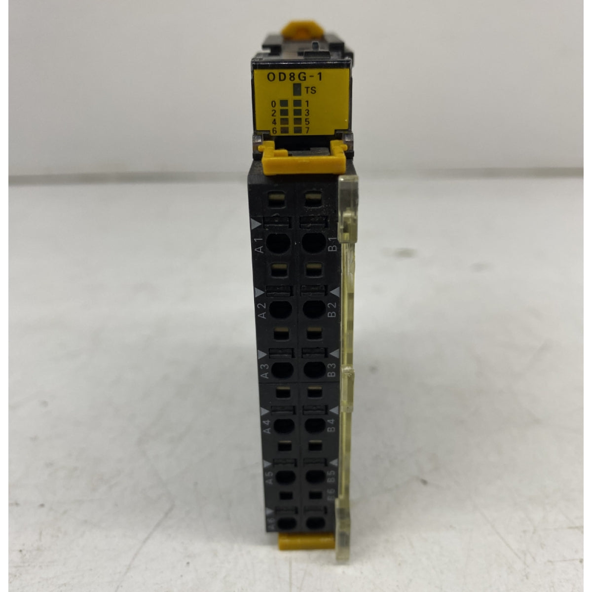 OMRON GRT1-OD8G-1 PLC MODULE