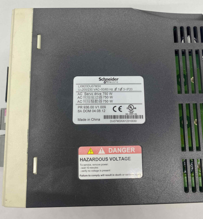SCHNEIDER LXM23DU07M3X  230V 750W  SERVO SÜRÜCÜ