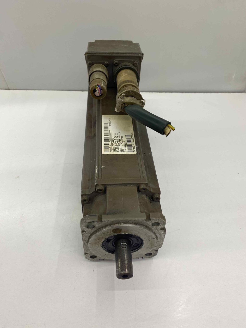 DUTYMAX DS 75DSD300CAAAA 440V SERVO MOTOR