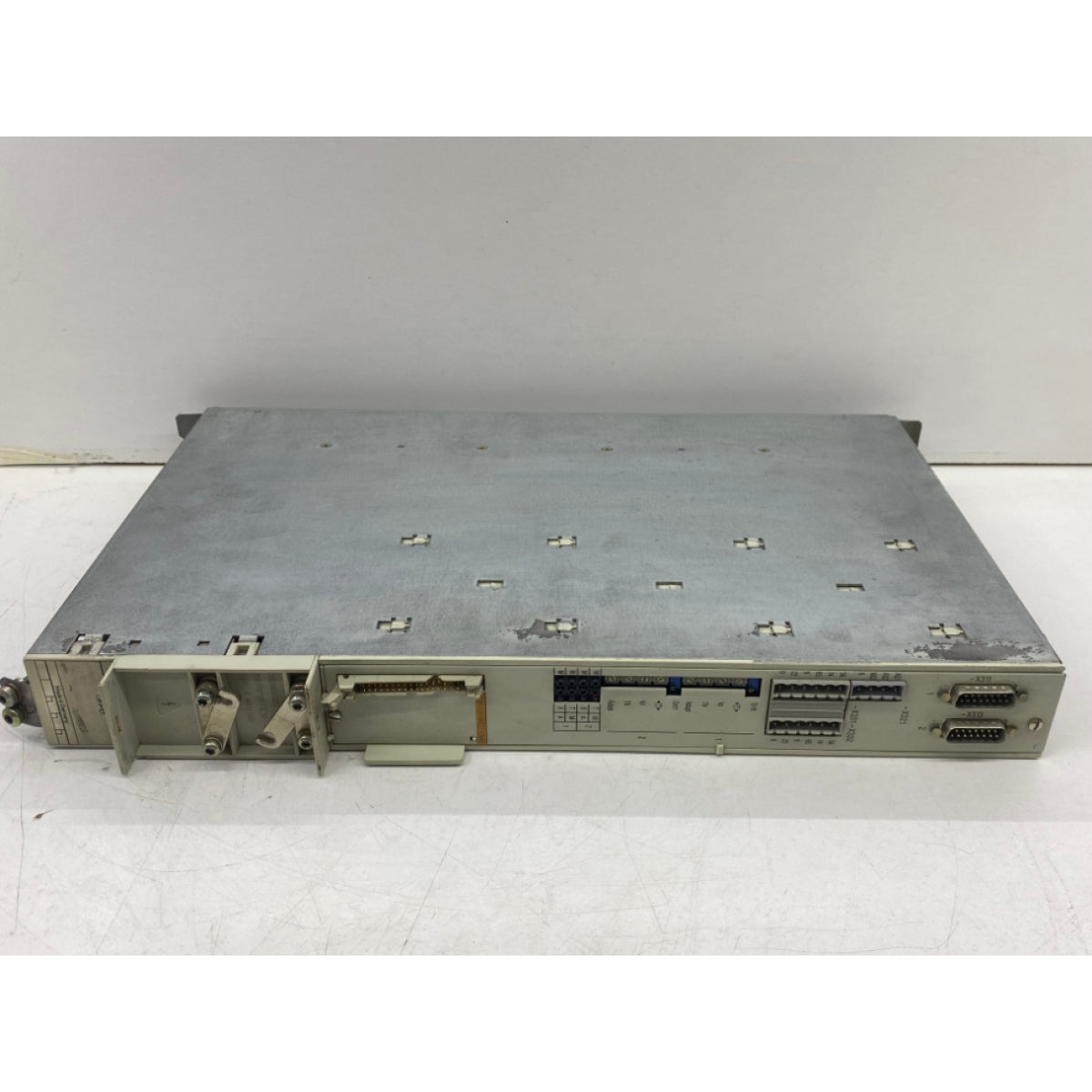 SIEMENS 6SN1123-1AB00-0AA0 SERVOANTRIEB