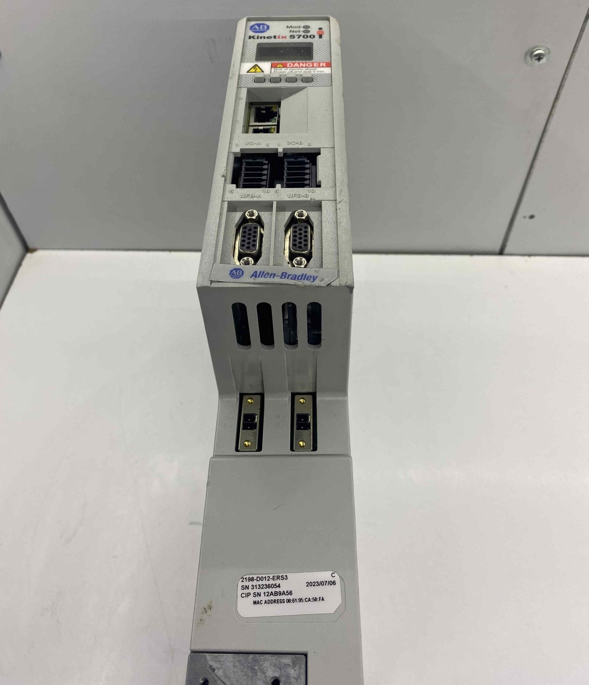 ALLEN-BRADLEY 2198-D012-ERS3 SERVO SÜRÜCÜ