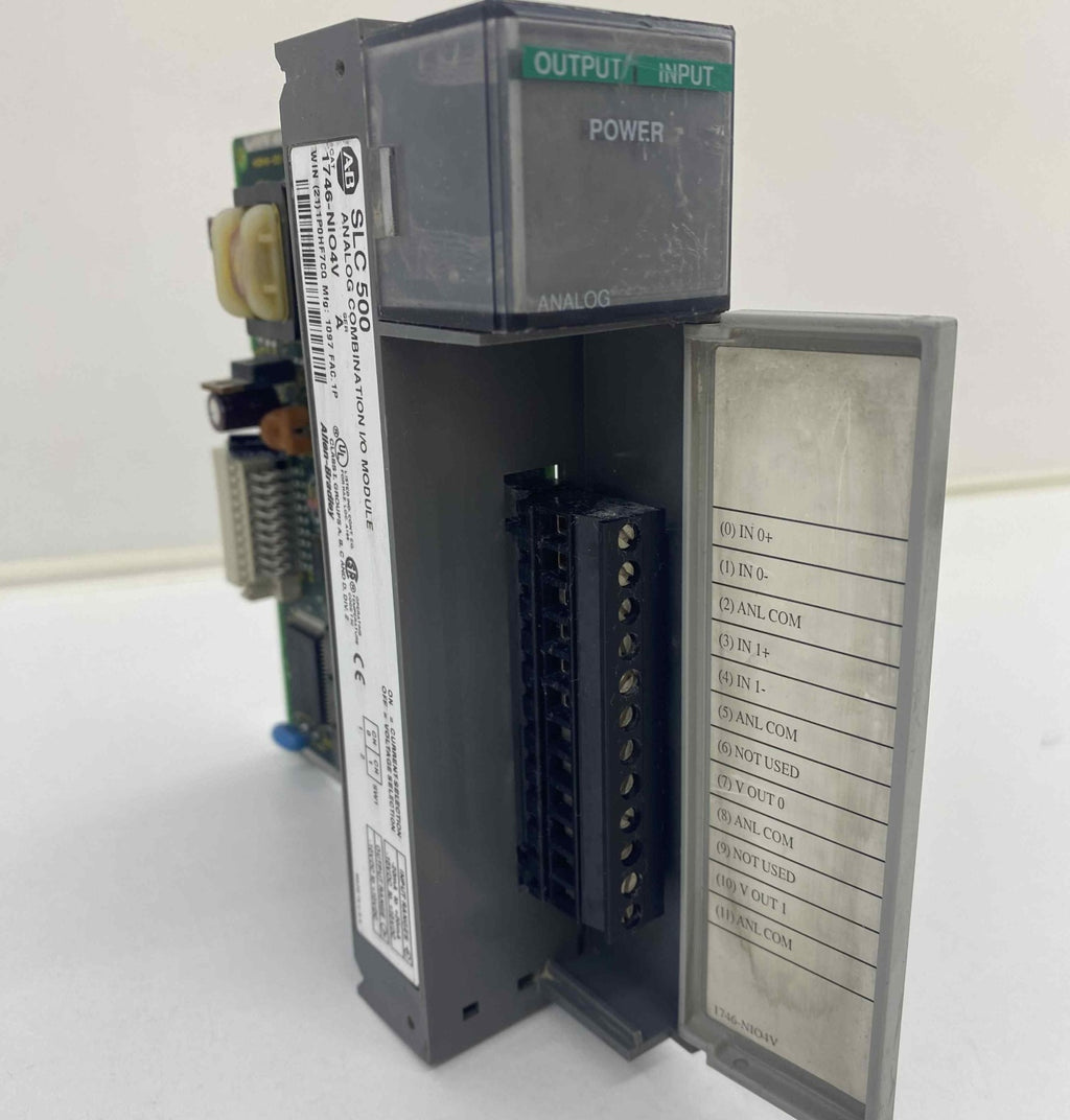 ALLEN-BRADLEY 1746-NIO4V PLC