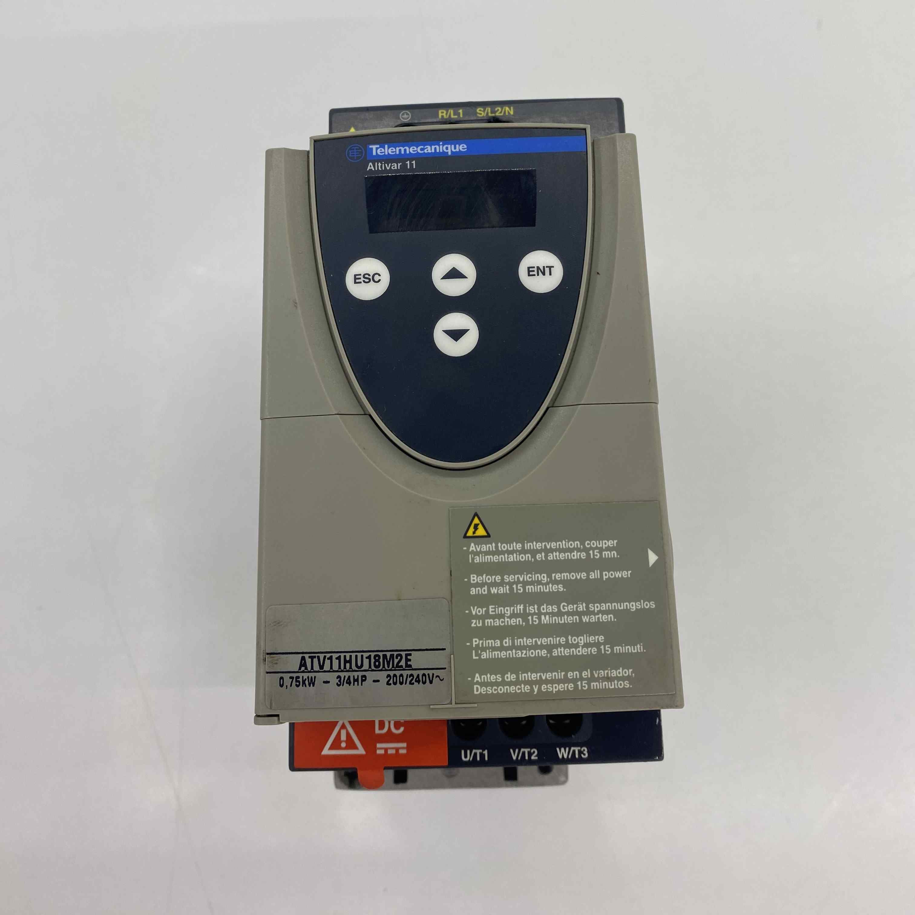 TELEMECANIQUE ATV11HU18M2E SÜRÜCÜ
