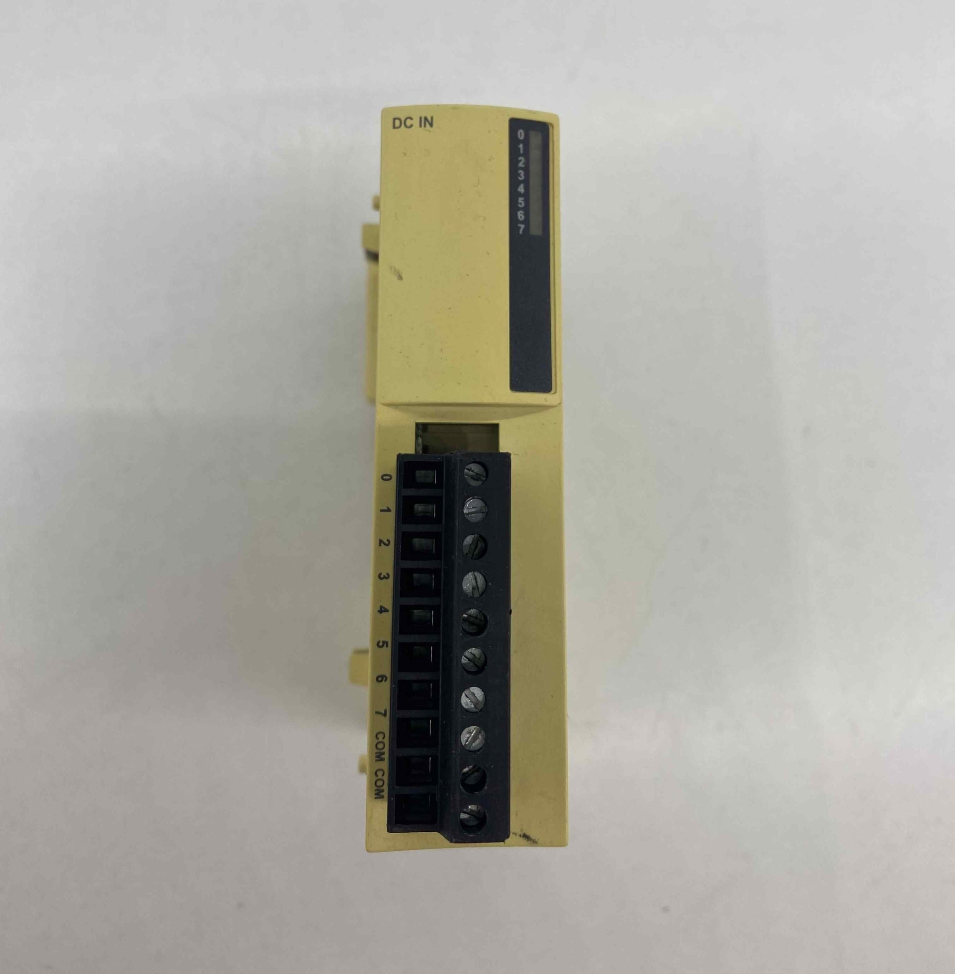 SCHNEIDER TWDDI8DT PLC