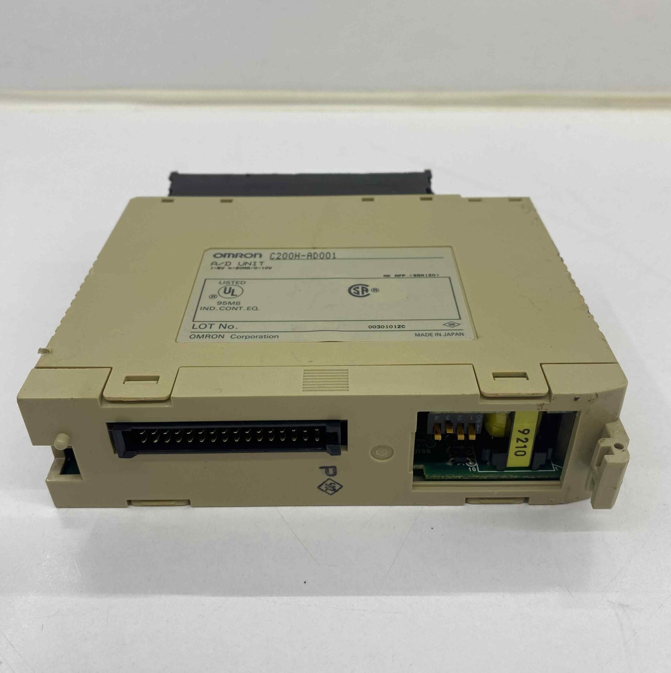 OMRON C200H-AD001 ANALOG INPUT MODULE