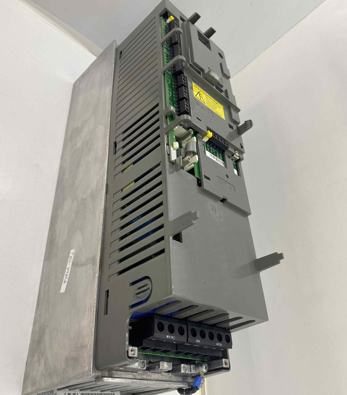 ABB ACS550-01-015A-4 SÜRÜCÜ