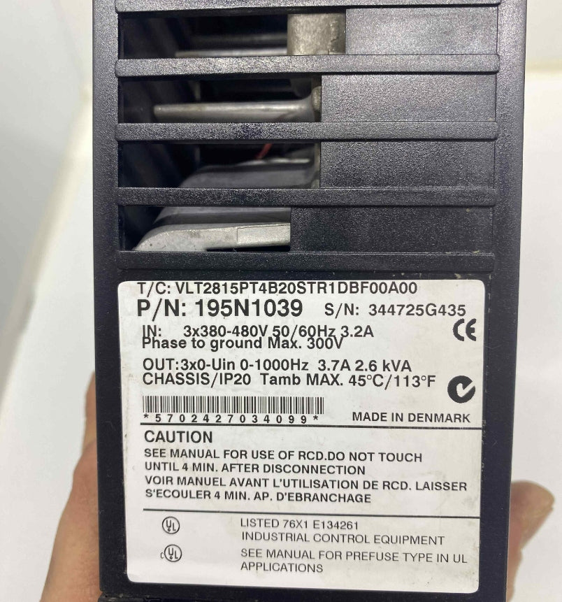 DANFOSS VLT2815PT4B20STR1DBF00A00 SÜRÜCÜ