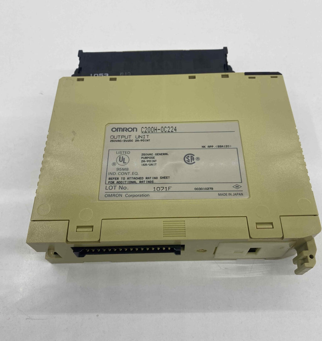 OMRON C200H-0C224 PLC