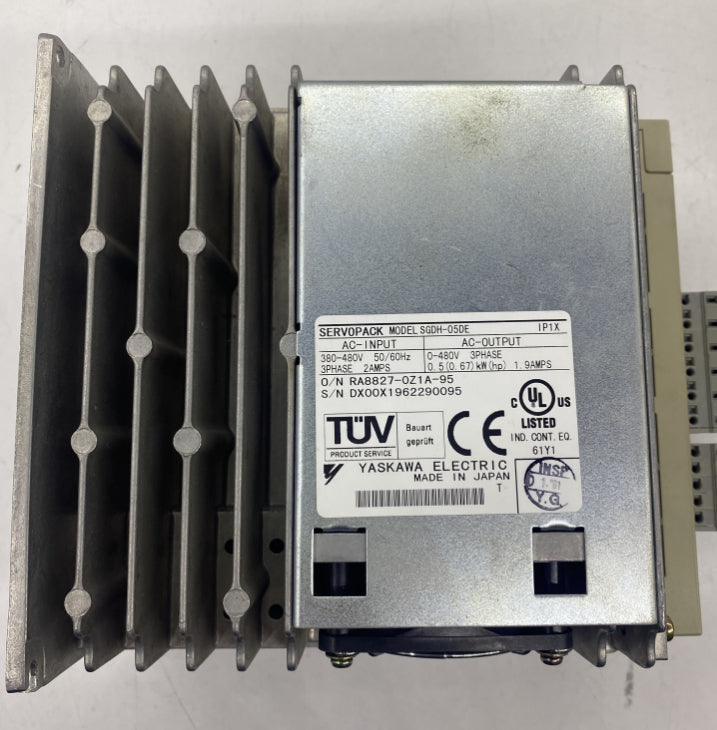 YASKAWA SGDH-05DE SERVO SÜRÜCÜ