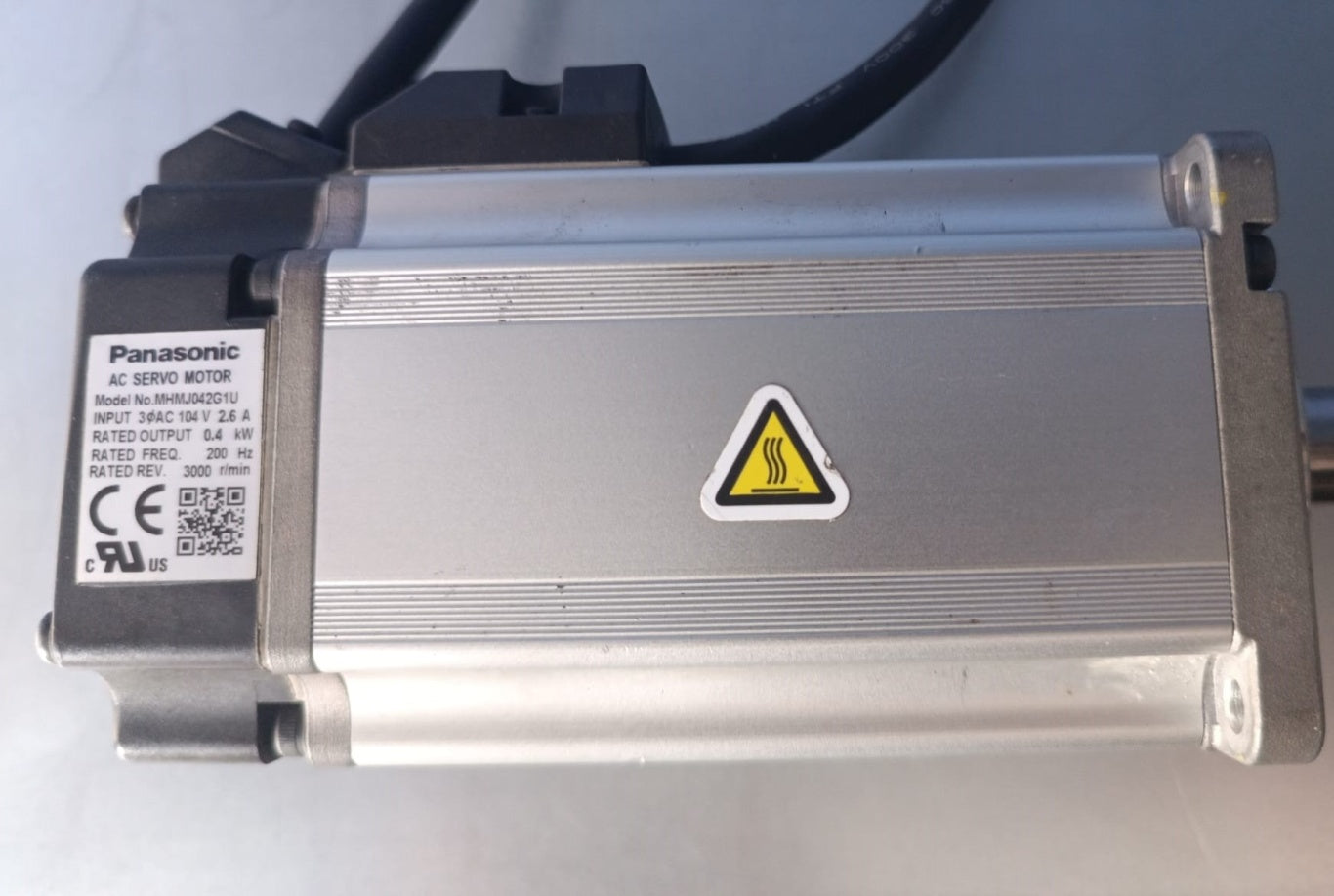 PANASONIC MHMJ042G1U SERVO MOTOR