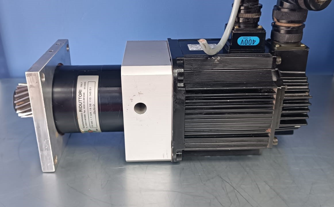 YASKAWA SGMGH-09DCA6F-OY SERVO MOTOR