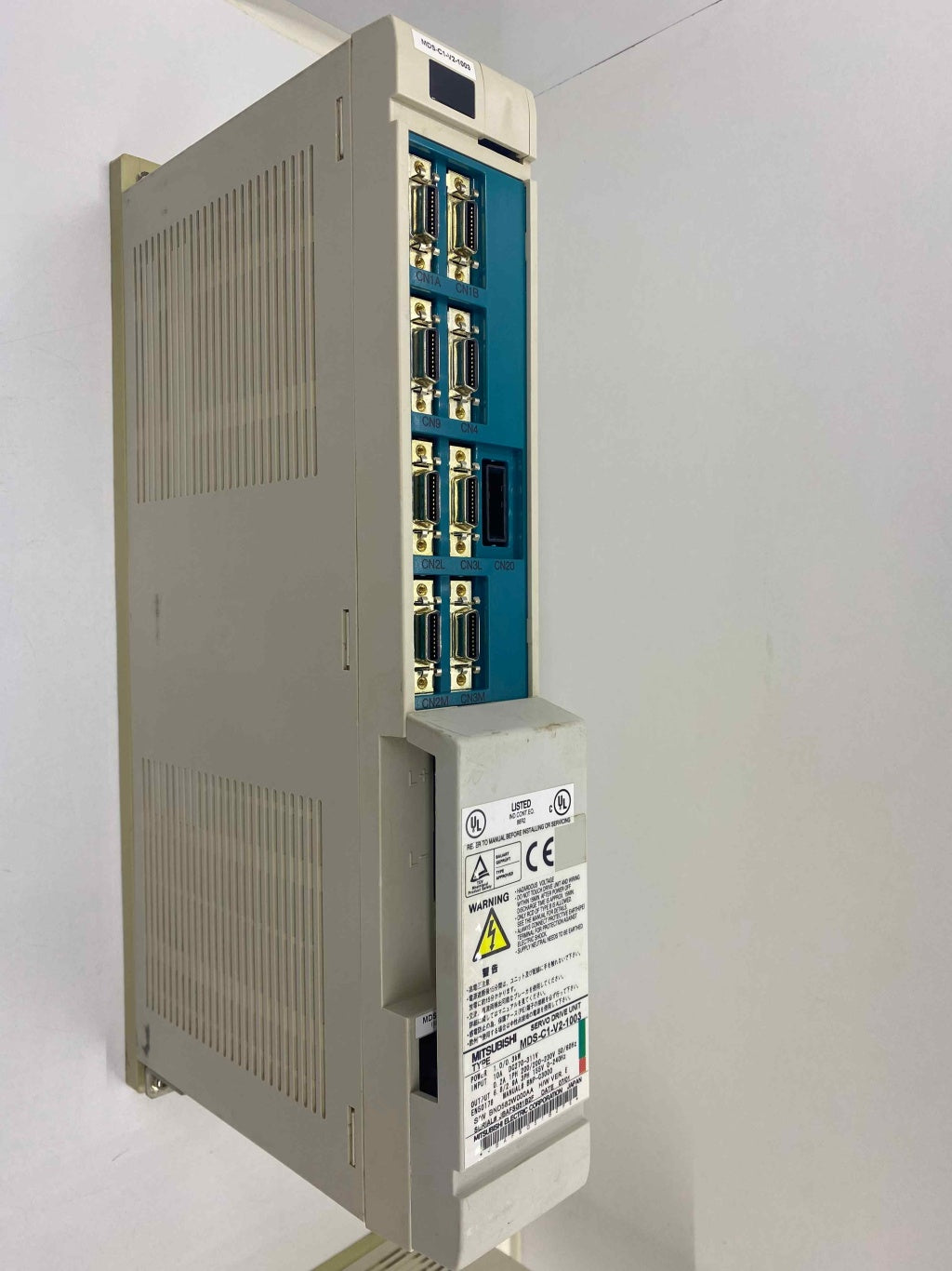 MITSUBISHI MDS-C1-V2-1003 SERVO SÜRÜCÜ