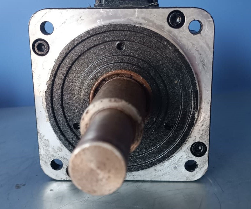 DELTA ECMA-E11305RS SERVO MOTOR