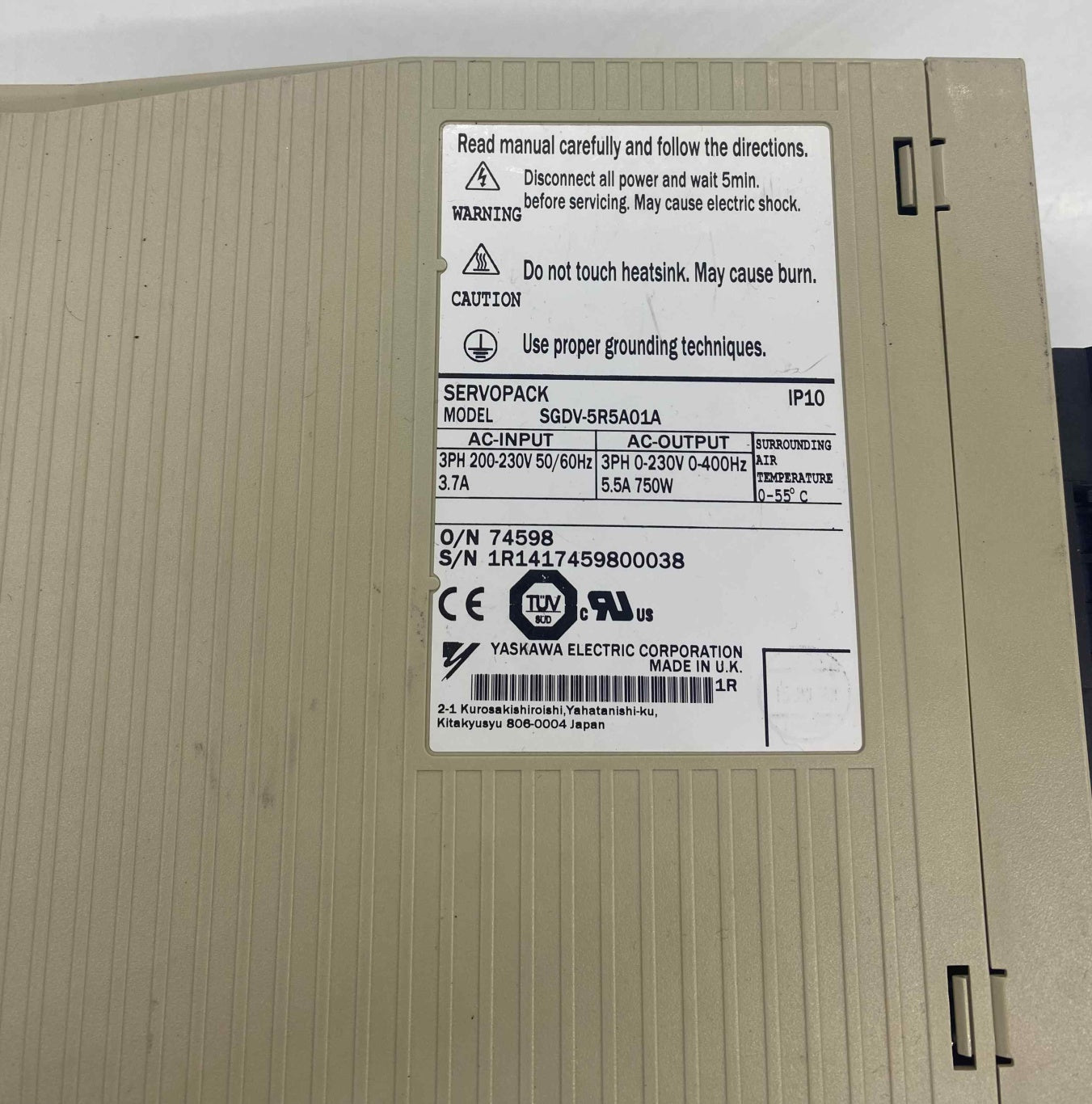 YASKAWA SGDV-5R5A01A SERVO SÜRÜCÜ