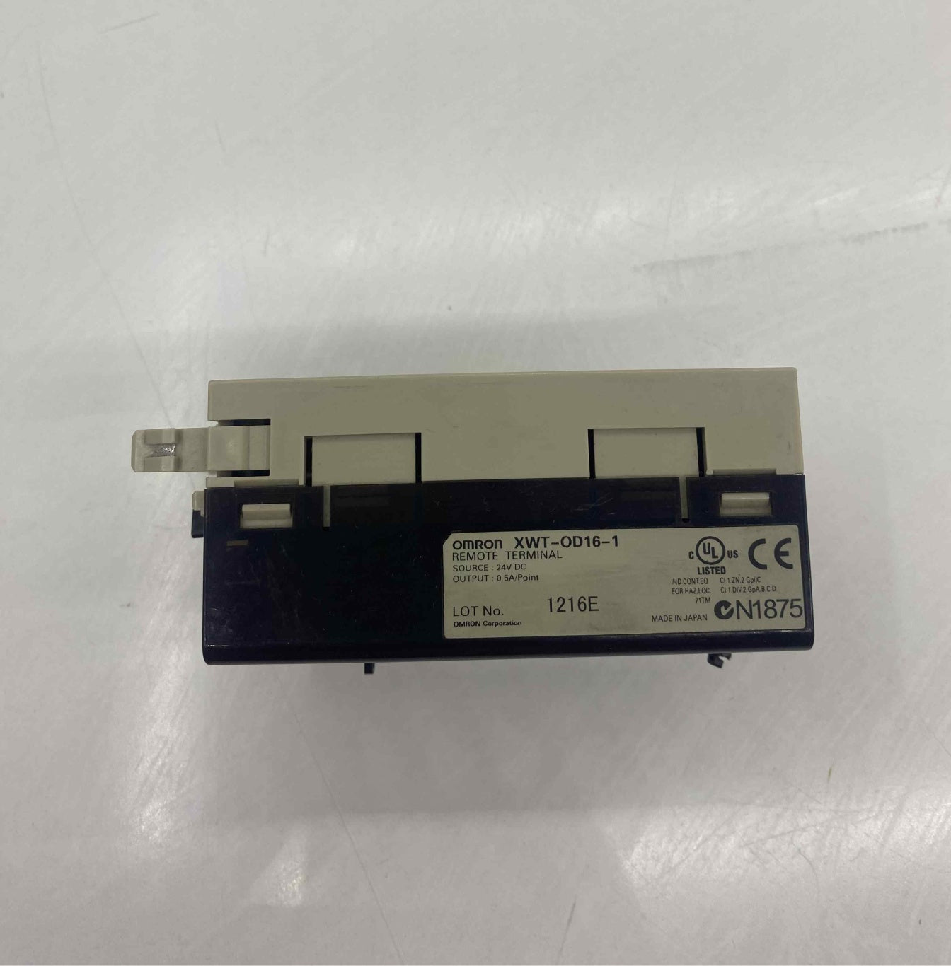 OMRON XWT-OD16-1 MODÜL