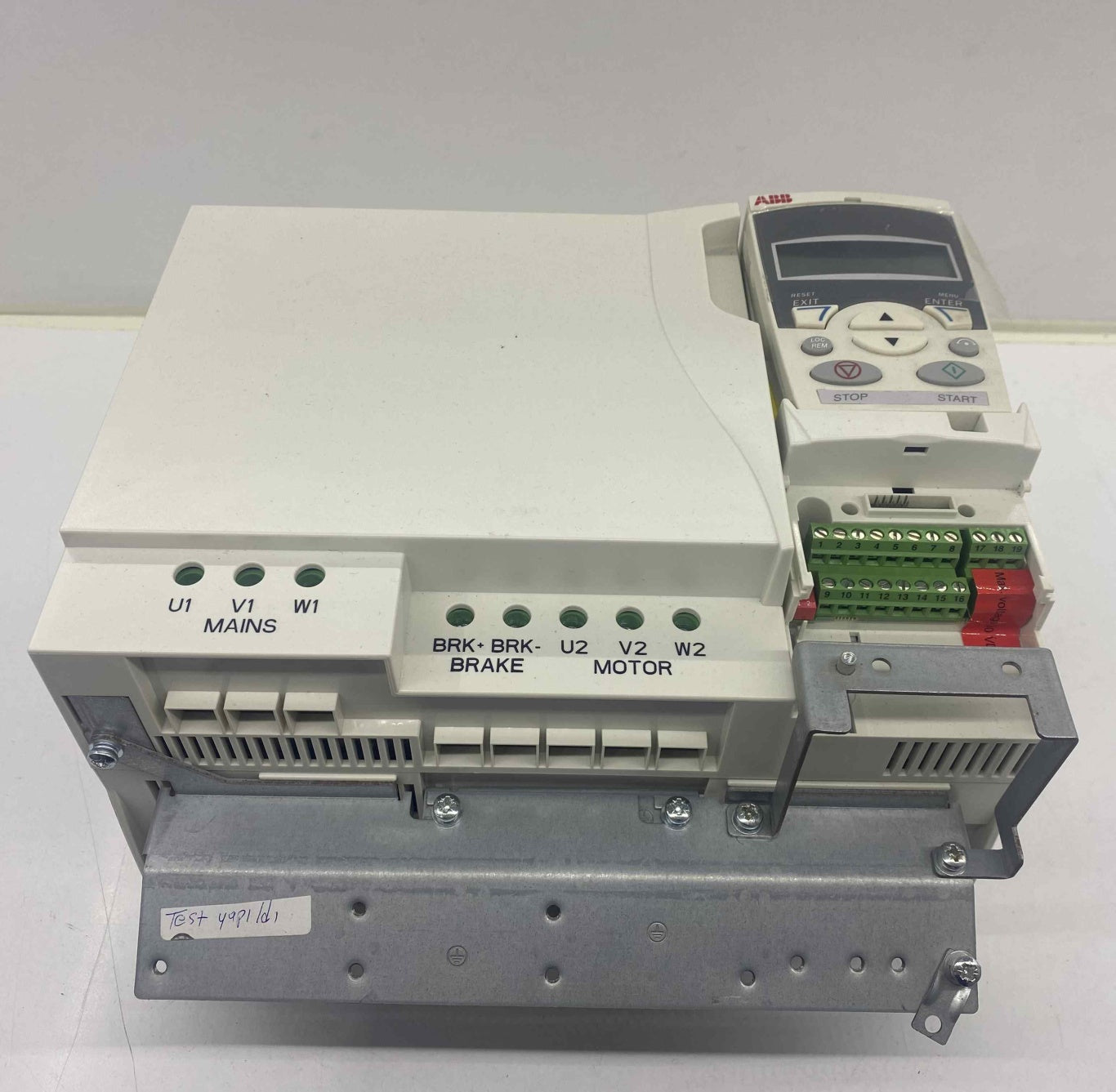 ABB ACS355-03E-38A0-4 SÜRÜCÜ