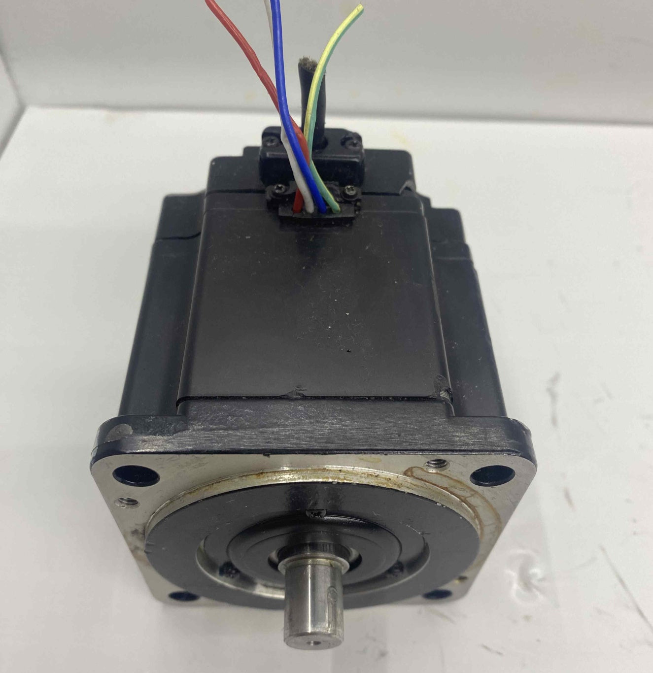 YASKAWA SGMPH-04AAAHB61 SERVO MOTOR