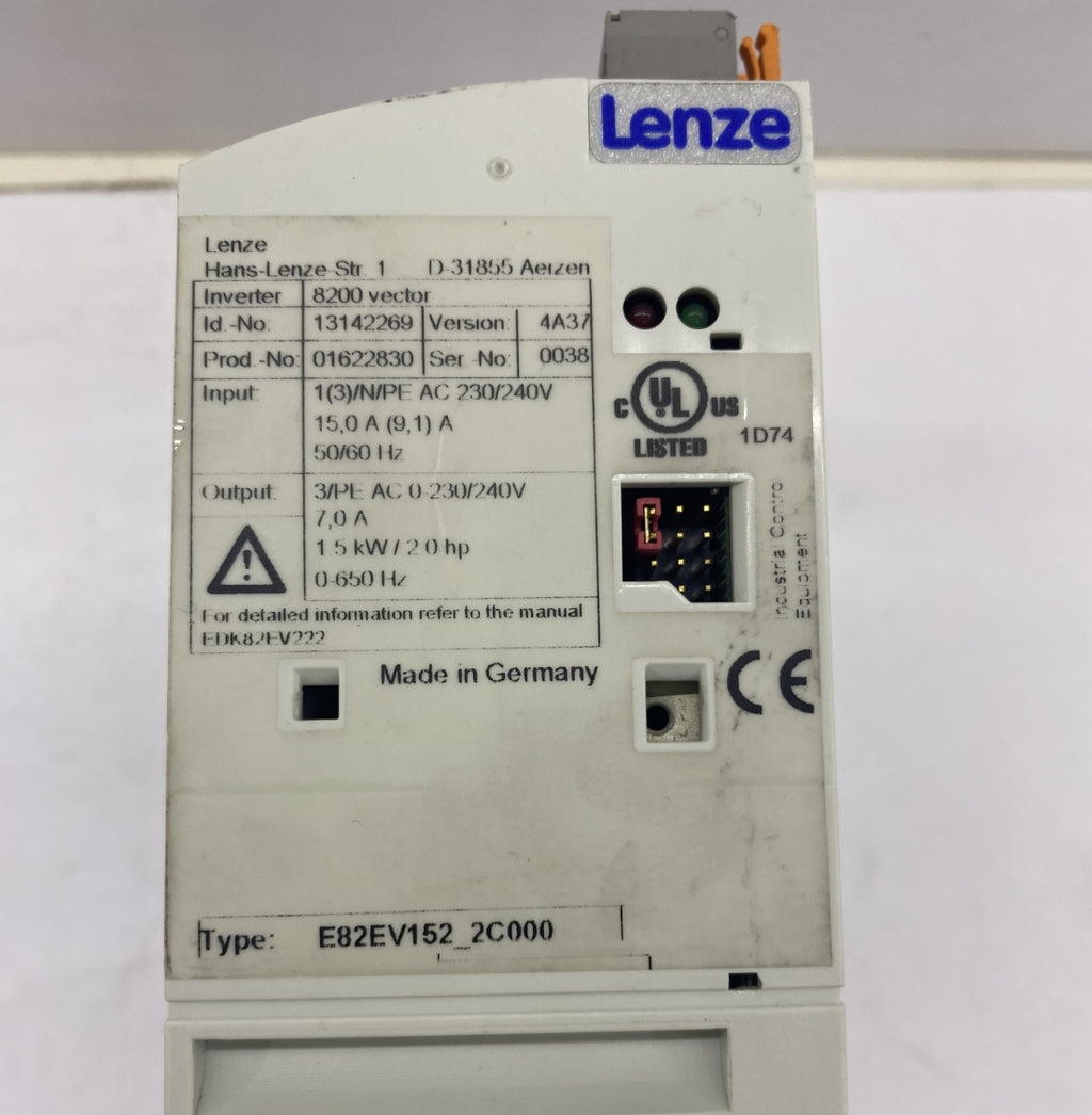 LENZE E82EV152-2C000 SERVO SÜRÜCÜ