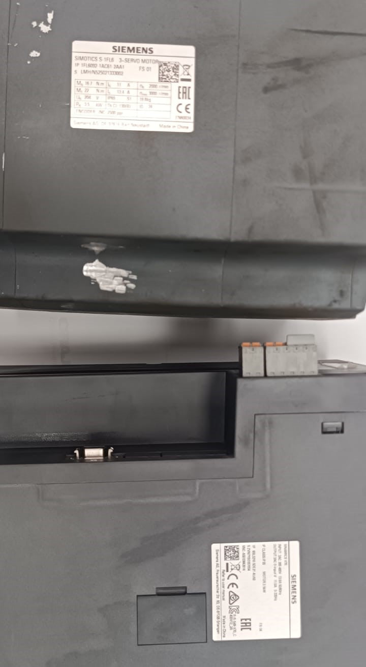 SIEMENS 6SL3210-5DE21-4UA0 SERVO SÜRÜCÜ