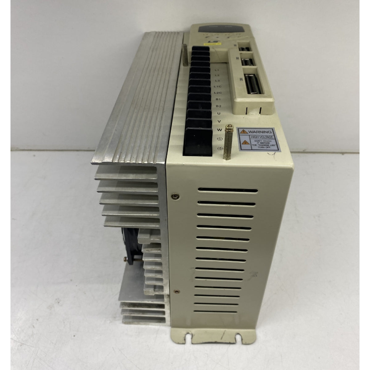 LS APD-VS35(G4)EN-P1 SERVOANTRIEB
