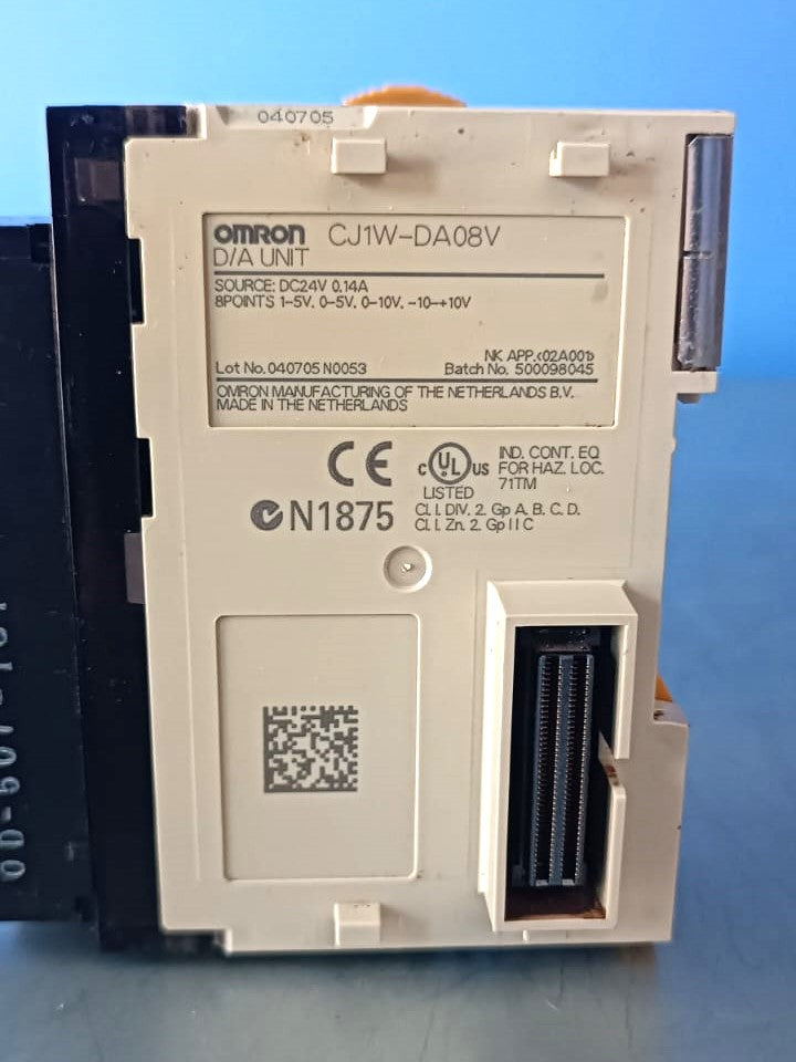 OMRON CJ1W-DA08V PLC