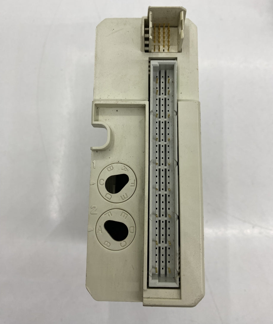 ABB DO821 PLC