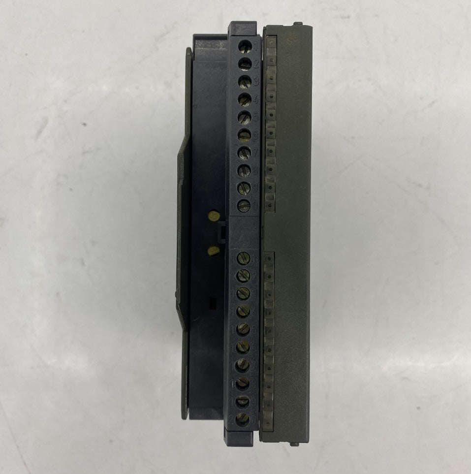SIEMENS 6ES7 331-7HF01-0AB0 PLC