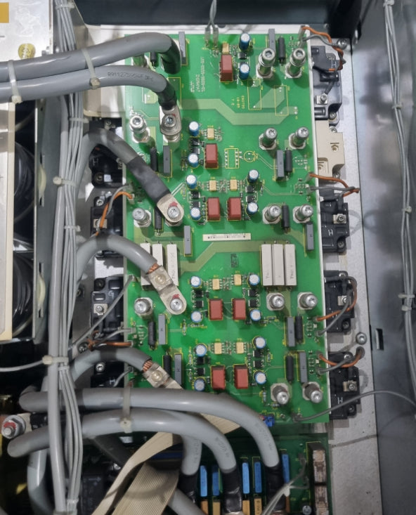 INDRAMAT DKR04.1-W400N-BE79-01-FW SERVO SÜRÜCÜ