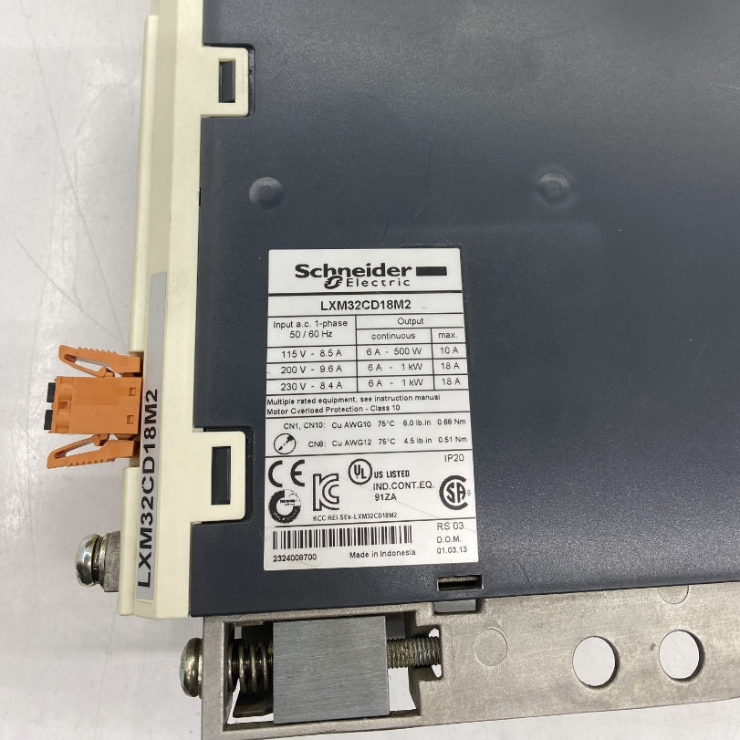 Schneider LXM32CD18M2 Servo Sürücü 1Kw 500W