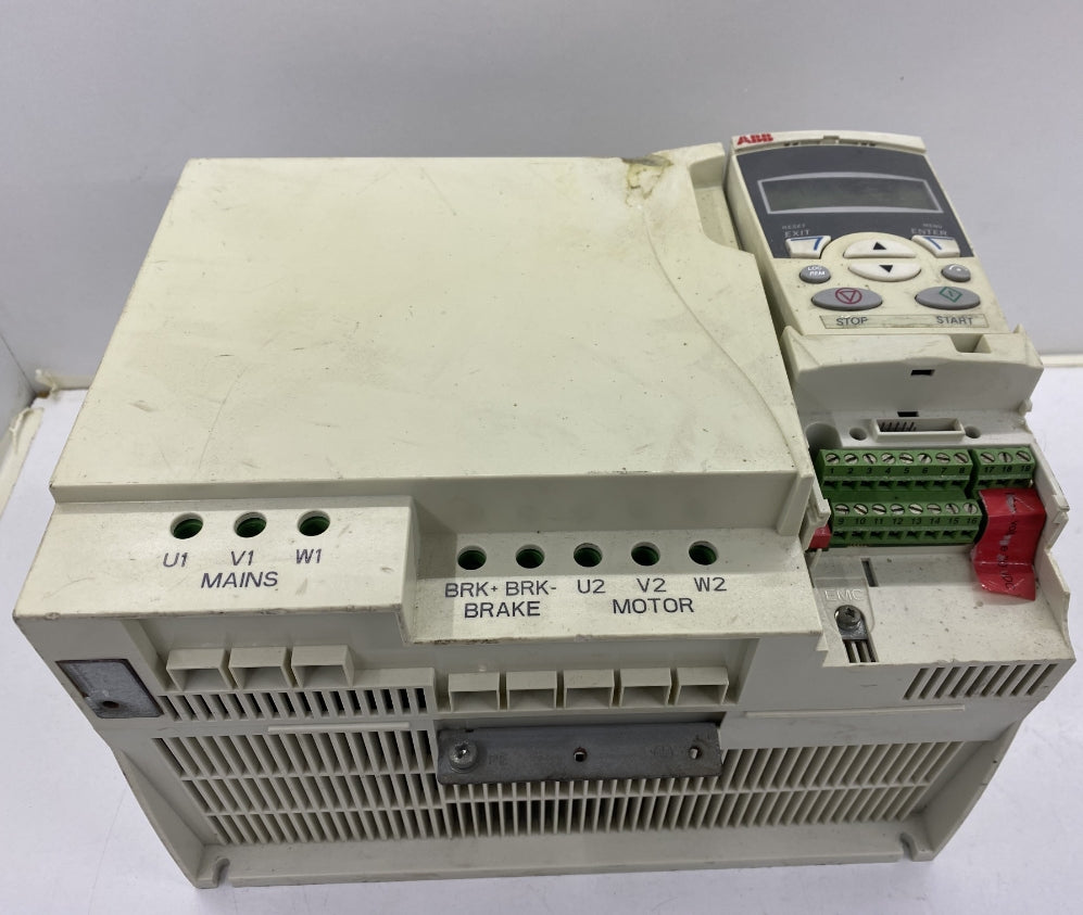 Abb ACS355-03E-31A0-4 Sürücü 15Kw 380W
