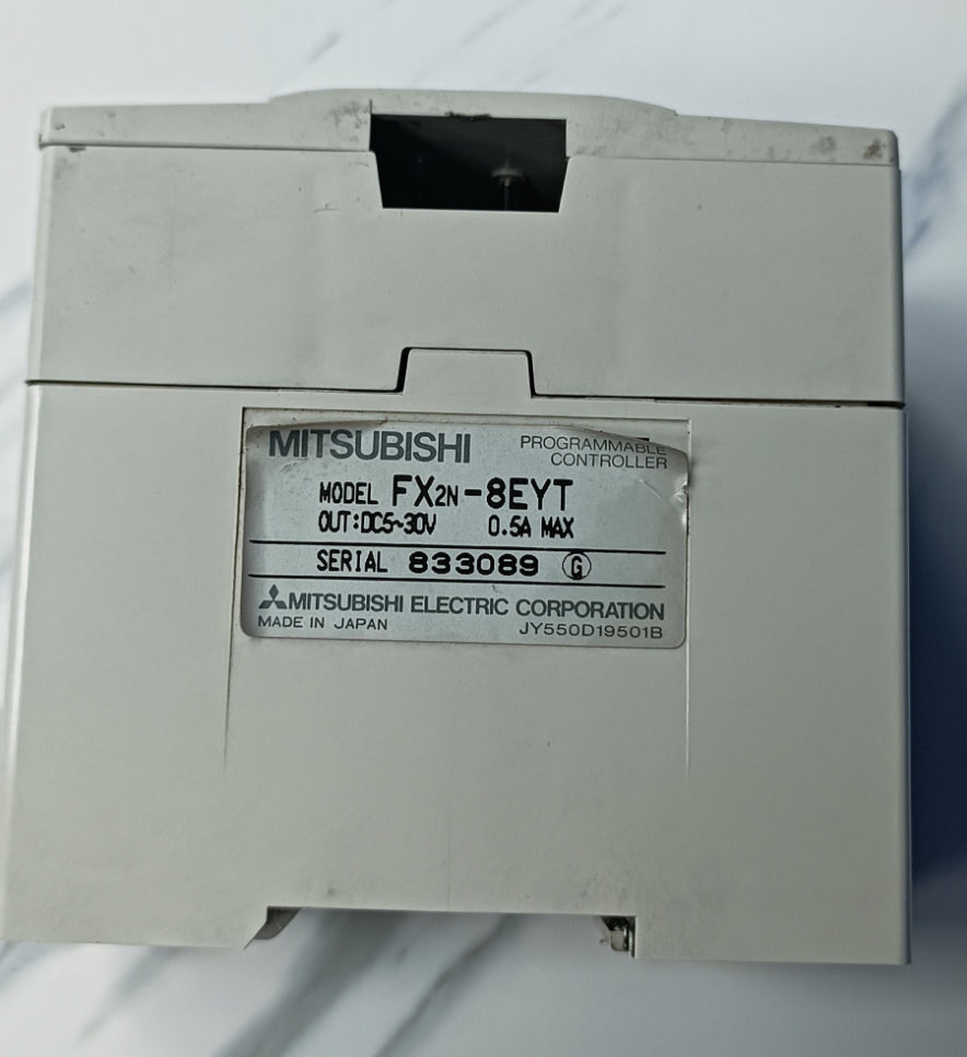 Mitsubishi FX2N-8EYT Dijital çikiş modülü