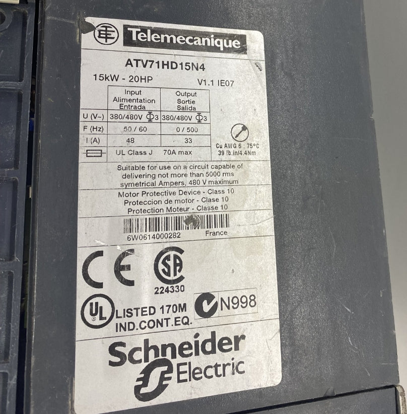 Telemecanique ATV71HD15N4 Sürücü 15Kw 480V ALTİVAR 71