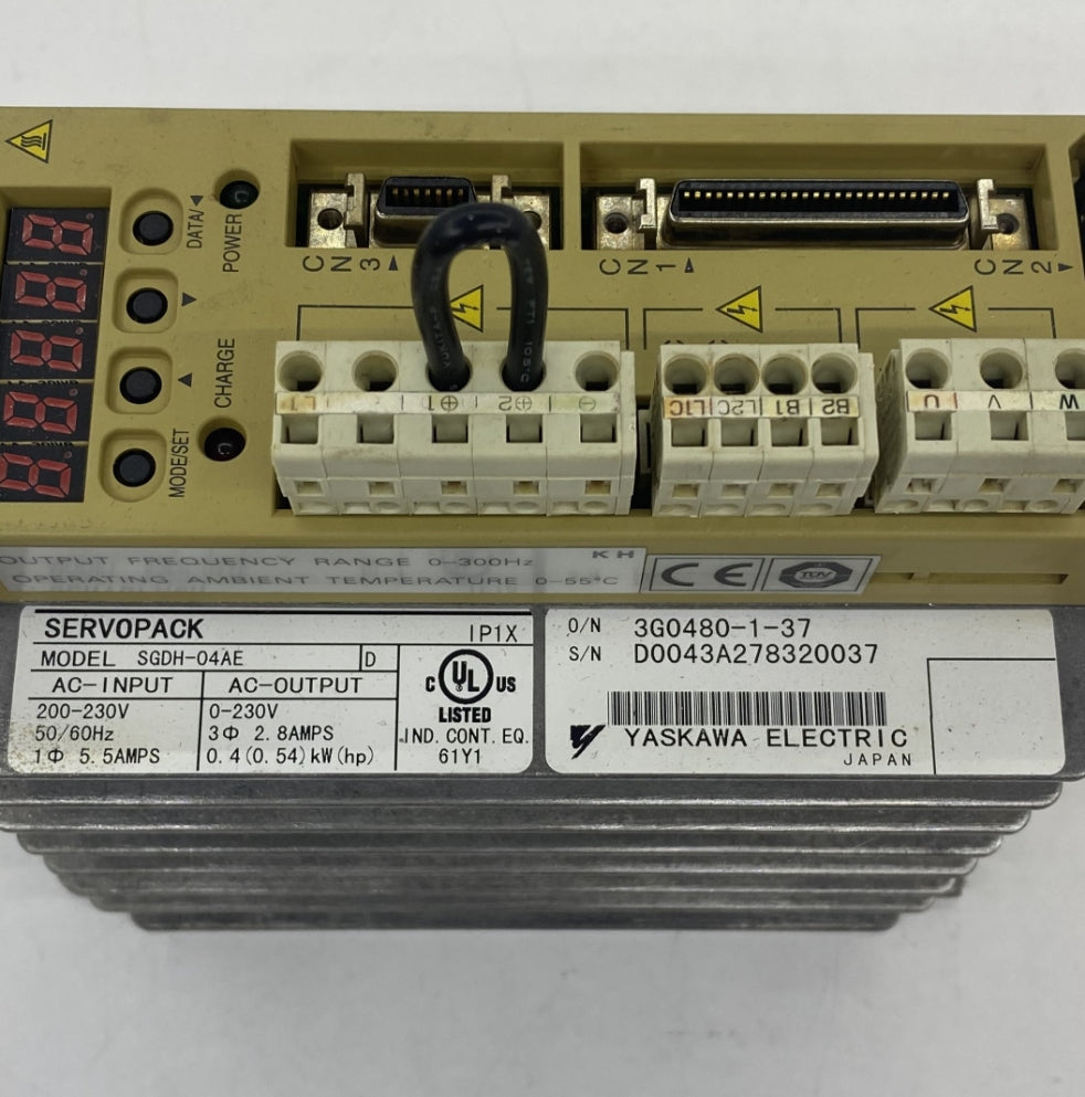 Yaskawa SGDH-04AE Servo Sürücü 0.54Kw 230V