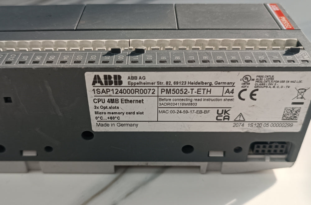 Abb 1SAP124000R0072 PM5052-T-ETH PLC CPU