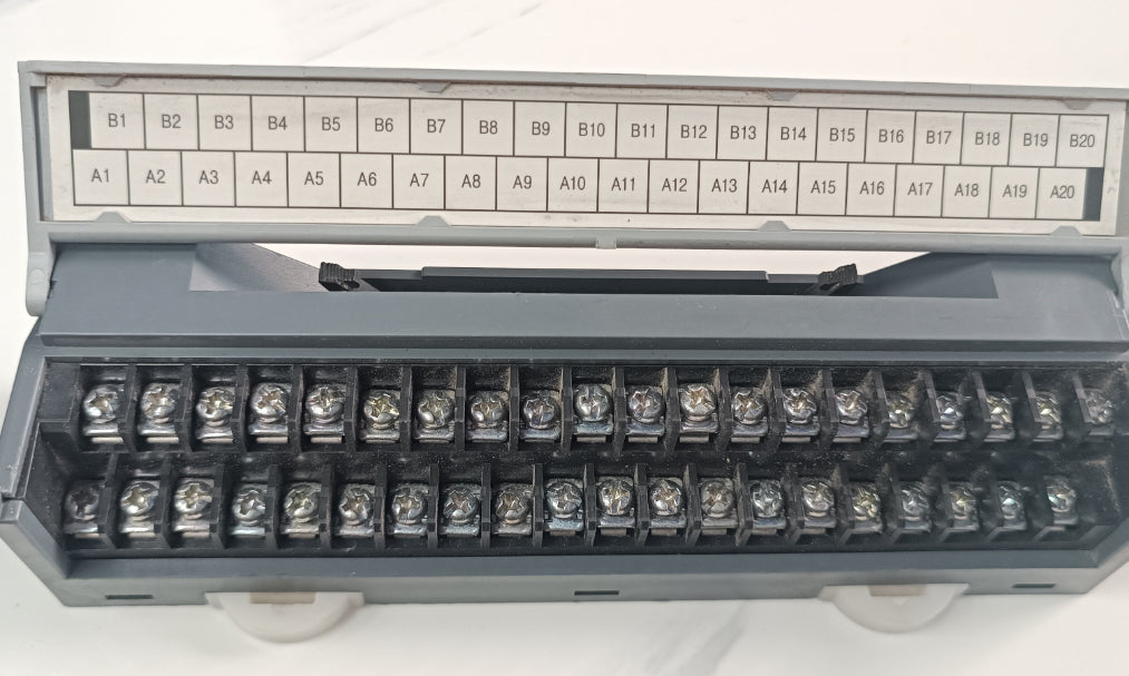 Ls SLP-T40P Endüstriyel Panel Bilgisayar