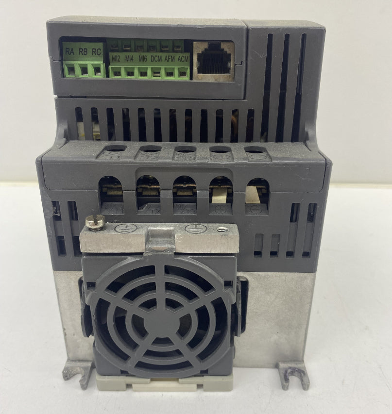 Delta VFD022EL43A Sürücü 2.2Kw 380V