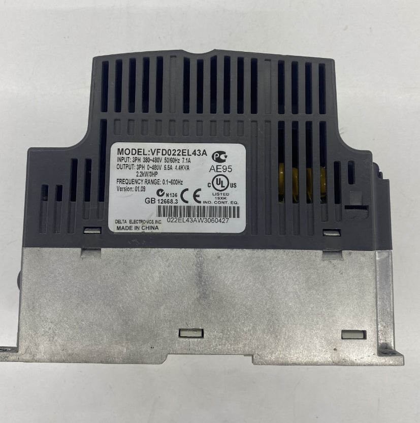 Delta VFD022EL43A Sürücü 2.2Kw 380V