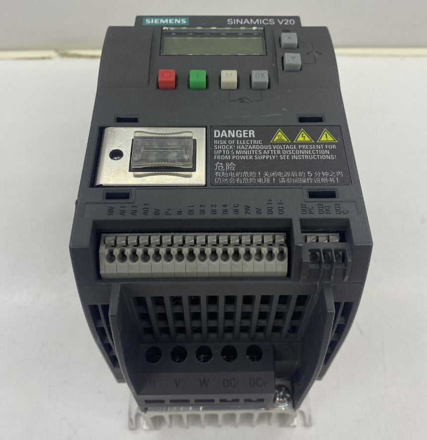 Siemens 6SL3210-5BB17-5UV0 Sürücü 240V 0.75Kw