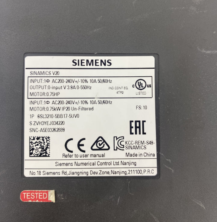 Siemens 6SL3210-5BB17-5UV0 Sürücü 240V 0.75Kw