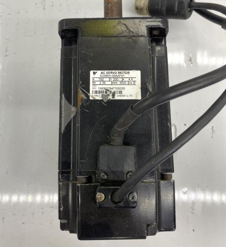 Yaskawa SGMAH-08AAF41 Servo Motor