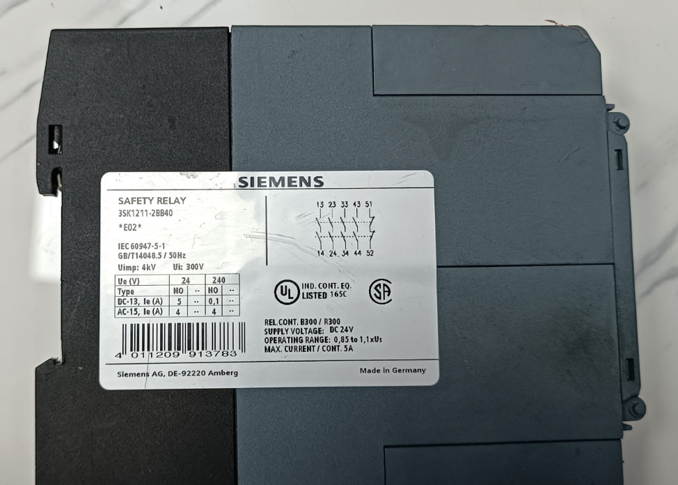 Siemens 3SK1211-2BB40 Güvenlik Rölesi