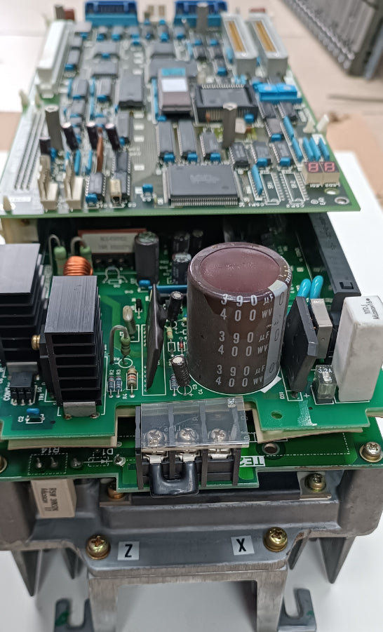 Mitsubishi MR-S12 40A Servo Sürücü Ünitesi - E01 Serisi