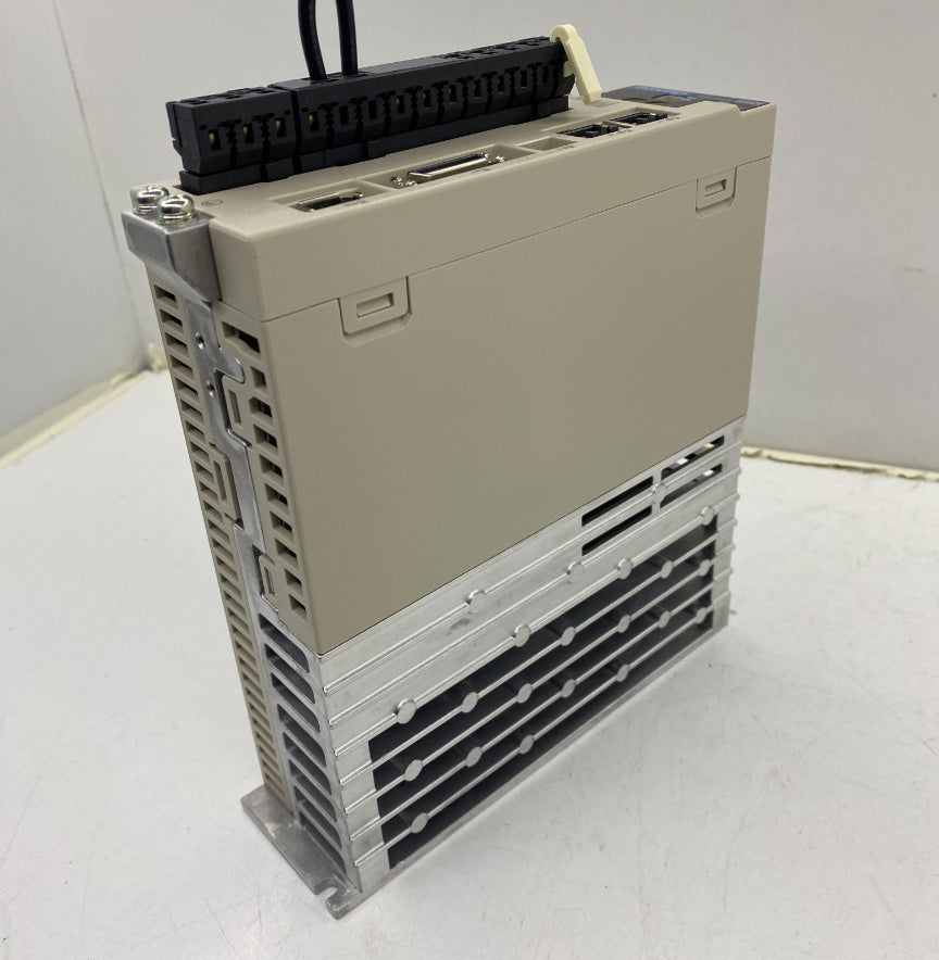 Yaskawa SGPMS 250W Servo Motor - Entegre Sürücülü