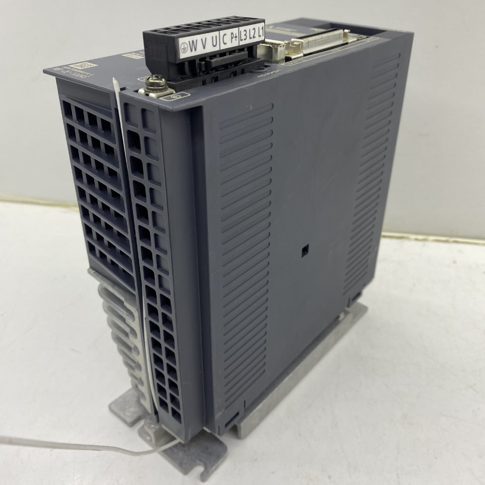 Mitsubishi MR-JE-100AS 1kW Servo Sürücü - 200V Seri