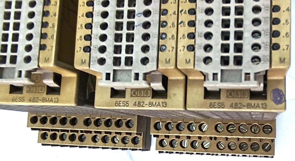 Siemens 6ES5482-8MA13 I/O Modülü Plc
