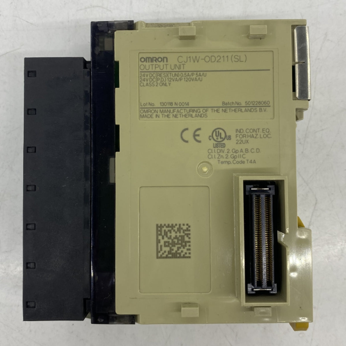 Omron CJ1W-OD211 PLC Dijital Çikis Modülü